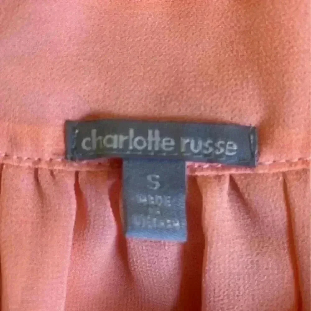 ⭐️ Sheer Charlotte Russe button up coral blouse in size small - Picture 6 of 6